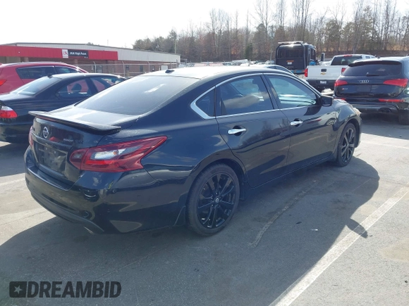 2018 Nissan Altima 2.5 SR with VIN 1N4AL3AP4JC478503, listed as a IAAI auction lot 41731574 with 134,206 mi miles. Bid and sale history available at carsss.com. Image 4.