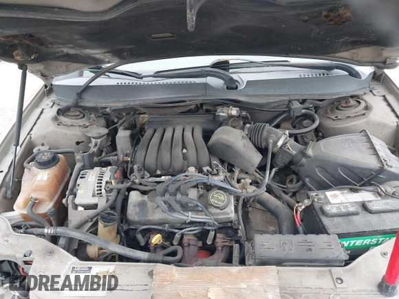2002 Ford Taurus SES Standard with VIN 1FAFP55U52G135781, listed as a IAAI auction lot 41520037 with 196,207 mi miles. Bid and sale history available at carsss.com. Image 10.