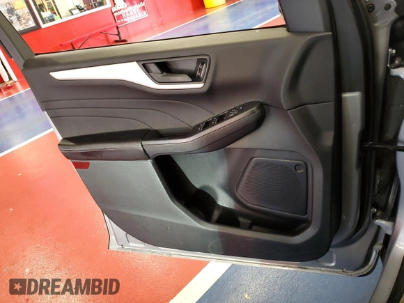 2022 Ford Escape SE с VIN 1FMCU9G66NUB36192, выставлен на аукционе IAAI как лот 42788425 с пробегом 75 601 миль миль и . История ставок и продаж доступна на DreamBid. Изображение 10.