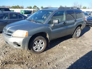 2008 Mitsubishi Endeavor LS with VIN 4A4MN21S98E025632, listed as a IAAI auction lot 41715672 with 213,217 mi miles. Bid and sale history available at carsss.com. Image 2.