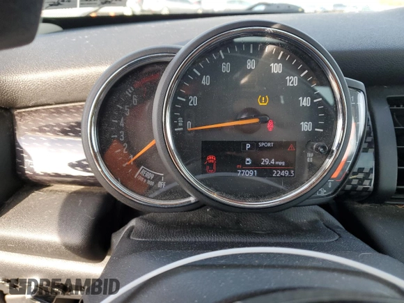 2018 MINI Hardtop 4 Door Cooper S с VIN WMWXU3C58J2F50385, выставлен на аукционе Copart как лот 51168775 с пробегом 77 091 миль миль и Списание • Salvage title. История ставок и продаж доступна на DreamBid. Изображение 9.