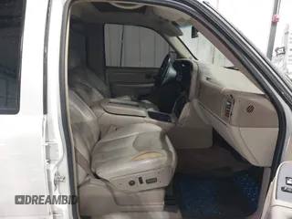 2005 Chevrolet Tahoe Z71 z VIN 1GNEK13TX5R139378, wystawiony jako IAAI lot #41267070 z przebiegiem 229 243 mil mil oraz . Historia ofert i sprzedaży dostępna na DreamBid. Obrazek 5.