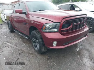 2018 Ram 1500 Sport z VIN 1C6RR7MT6JS262807, wystawiony jako IAAI lot #42258569 z przebiegiem 84 250 mil mil oraz . Historia ofert i sprzedaży dostępna na DreamBid. Obrazek 1.