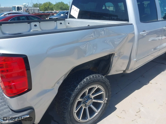 2015 Chevrolet Silverado 1500 LT with VIN 3GCPCRECXFG444827, listed as a IAAI auction lot 41928564 with 146,167 mi miles. Bid and sale history available at carsss.com. Image 17.