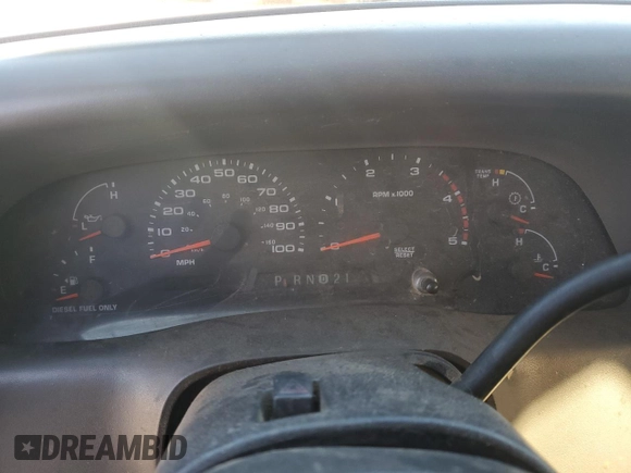 2002 Ford F-350 XL z VIN 1FTWW33F22EC09806, wystawiony jako Copart lot #87634095 z przebiegiem Nie podano mil oraz Czysty tytuł • Clean title. Historia ofert i sprzedaży dostępna na DreamBid. Obrazek 9.