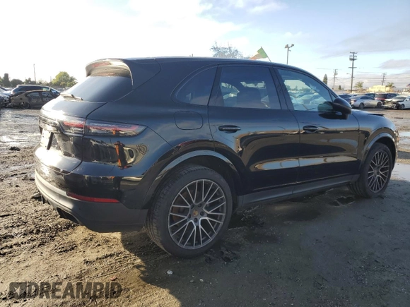 2020 Porsche Cayenne z VIN WP1AA2AY2LDA02538, wystawiony jako Copart lot #44202295 z przebiegiem 132 229 mil mil oraz Szkoda całkowita • Salvage title. Historia ofert i sprzedaży dostępna na DreamBid. Obrazek 3.