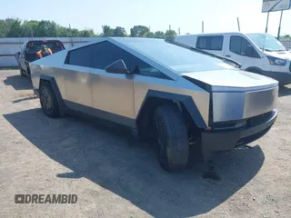2024 Tesla Cybertruck z VIN 7G2CEHED5RA053763, wystawiony jako IAAI lot #42337217 z przebiegiem Nie podano mil oraz . Historia ofert i sprzedaży dostępna na DreamBid. Obrazek 1.