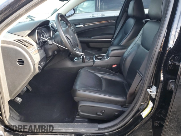 2022 Chrysler 300 Touring L with VIN 2C3CCADG9NH139553, listed as a Copart auction lot 50642475 with 55,895 mi miles and Salvage Title. Bid and sale history available at DreamBid. Image 7.