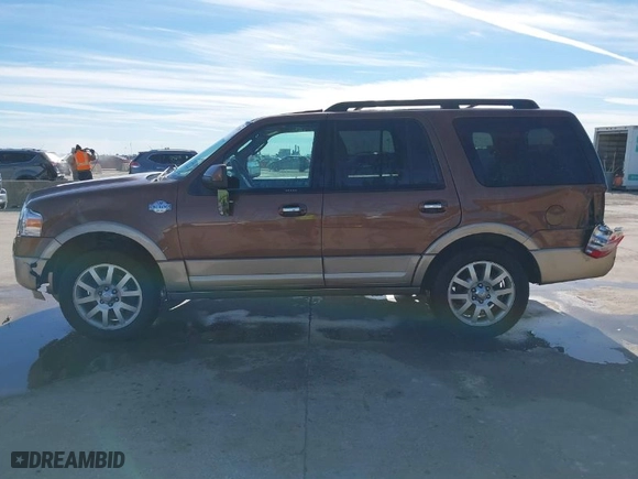 2012 Ford Expedition XLT with VIN 1FMJU1H52CEF24669, listed as a IAAI auction lot 41315230 with 175,399 mi miles. Bid and sale history available at carsss.com. Image 15.