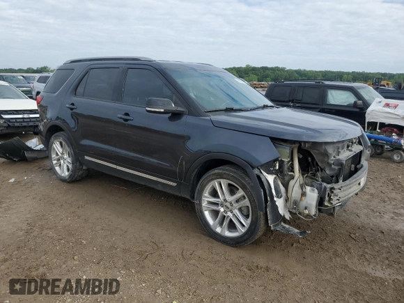 2017 Ford Explorer XLT z VIN 1FM5K8D89HGA99222, wystawiony jako Copart lot #58090105 z przebiegiem 166 221 mil mil oraz Szkoda całkowita • Salvage title. Historia ofert i sprzedaży dostępna na DreamBid. Obrazek 4.