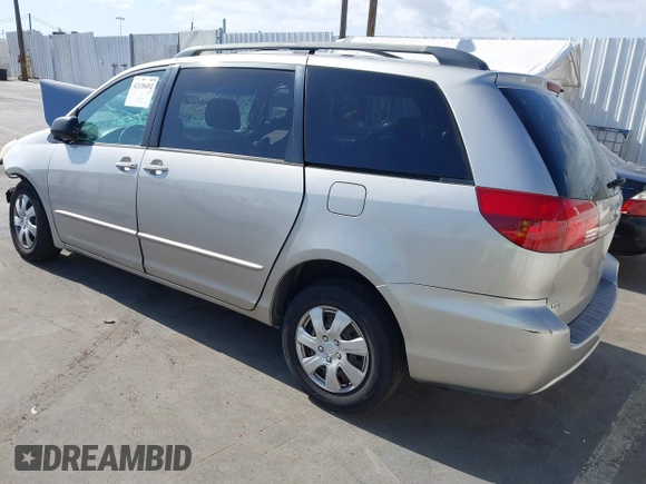 2005 Toyota Sienna CE with VIN 5TDZA23C95S261007, listed as a IAAI auction lot 42130492 with 215,717 mi miles and . Bid and sale history available at DreamBid. Image 3.