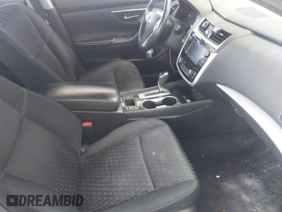 2018 Nissan Altima 2.5 S with VIN 1N4AL3AP5JC212083, listed as a IAAI auction lot 42181501 with 112,031 mi miles. Bid and sale history available at carsss.com. Image 5.