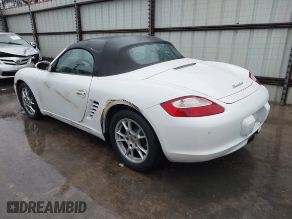 2006 Porsche Boxster с VIN WP0CA29866U710858, выставлен на аукционе IAAI как лот 41531596 с пробегом 131 849 миль миль и . История ставок и продаж доступна на DreamBid. Изображение 3.