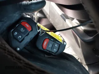 2023 Jeep Gladiator Overland с VIN 1C6HJTFG1PL553343, выставлен на аукционе IAAI как лот 41349518 с пробегом 19 556 миль миль и . История ставок и продаж доступна на DreamBid. Изображение 11.