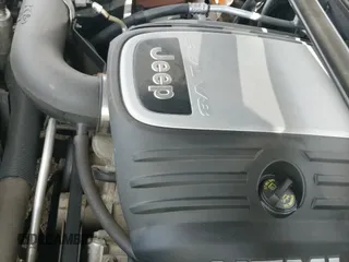 2007 Jeep Commander Limited z VIN 1J8HG58207C553525, wystawiony jako IAAI lot #42291173 z przebiegiem 151 054 mil mil oraz . Historia ofert i sprzedaży dostępna na DreamBid. Obrazek 20.