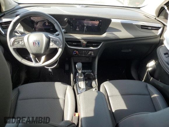 2025 Buick Encore GX Preferred z VIN KL4AMBSP8SB008346, wystawiony jako Copart lot #53697535 z przebiegiem 3 190 mil mil oraz Szkoda całkowita • Salvage title. Historia ofert i sprzedaży dostępna na DreamBid. Obrazek 8.