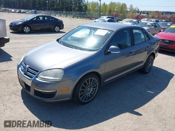 2006 Volkswagen Jetta Sedan Value Edition with VIN 3VWPF71K06M710458, listed as a IAAI auction lot 42045441 with 135,260 mi miles. Bid and sale history available at carsss.com. Image 2.