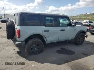 2024 Ford Bronco Black Diamond z VIN 1FMDE1BH9RLB26151, wystawiony jako Copart lot #51706795 z przebiegiem 10 981 mil mil oraz Szkoda całkowita • Salvage title. Historia ofert i sprzedaży dostępna na DreamBid. Obrazek 3.