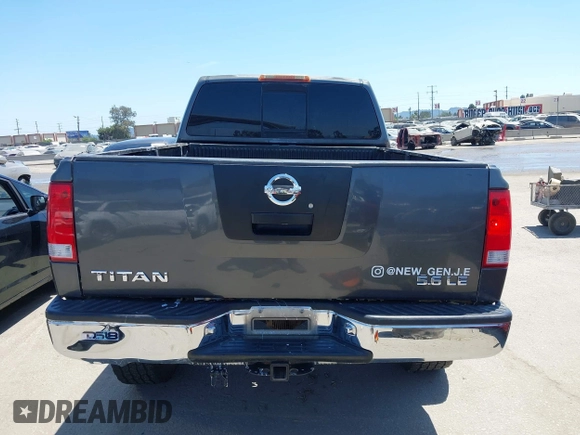 2006 Nissan Titan XE z VIN 1N6AA06B06N551578, wystawiony jako IAAI lot #42403828 z przebiegiem 143 420 mil mil oraz . Historia ofert i sprzedaży dostępna na DreamBid. Obrazek 16.
