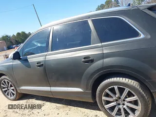2017 Audi Q7 Premium Plus z VIN WA1LAAF76HD047018, wystawiony jako IAAI lot #41657235 z przebiegiem 159 375 mil mil oraz . Historia ofert i sprzedaży dostępna na DreamBid. Obrazek 14.