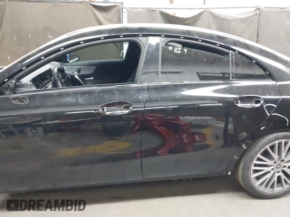 2021 Mercedes-Benz CLA 250 z VIN W1K5J4GB5MN222422, wystawiony jako IAAI lot #42326737 z przebiegiem 42 327 mil mil oraz . Historia ofert i sprzedaży dostępna na DreamBid. Obrazek 15.