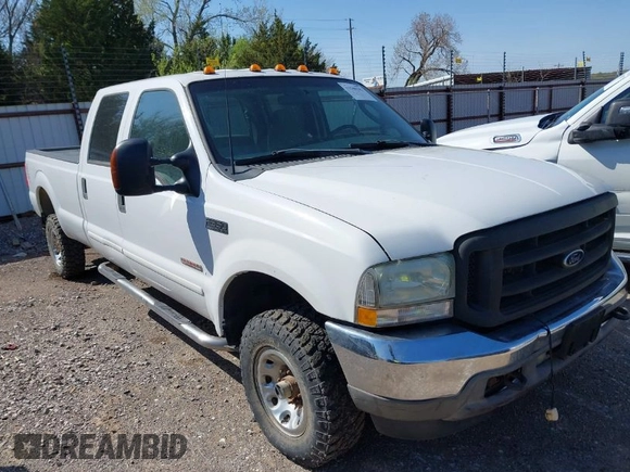 2003 Ford F-350 XL z VIN 1FTSW31P43EC84132, wystawiony jako IAAI lot #41940181 z przebiegiem 317 688 mil mil oraz . Historia ofert i sprzedaży dostępna na DreamBid. Obrazek 1.