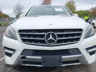 2014 Mercedes-Benz M 350 with VIN 4JGDA5JB2EA282733, listed as a IAAI auction lot 42070426 with 148,513 mi miles and . Bid and sale history available at DreamBid. Image 6.