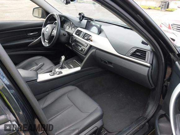 2013 BMW 3 Series 328i with VIN WBA3C1C53DF442532, listed as a IAAI auction lot 41945247 with 92,065 mi miles. Bid and sale history available at carsss.com. Image 5.