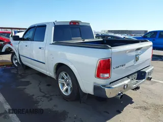 2015 Ram 1500 Laramie Longhorn z VIN 1C6RR7PM0FS508634, wystawiony jako IAAI lot #42125870 z przebiegiem Nie podano mil oraz . Historia ofert i sprzedaży dostępna na DreamBid. Obrazek 3.