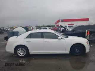 2014 Chrysler 300 with VIN 2C3CCAAG2EH264835, listed as a IAAI auction lot 41918196 with 93,338 mi miles. Bid and sale history available at carsss.com. Image 13.