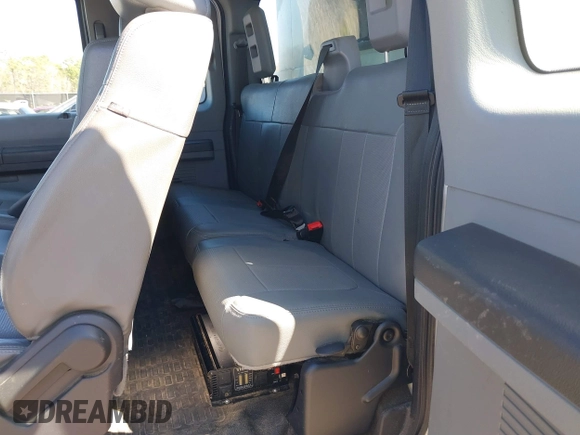 2015 Ford F-250 XLT с VIN 1FT7X2B68FEB08093, выставлен на аукционе IAAI как лот 41730991 с пробегом 210 959 миль миль и . История ставок и продаж доступна на DreamBid. Изображение 8.