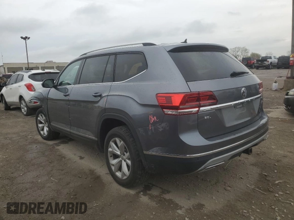 2018 Volkswagen Atlas SEL с VIN 1V2MR2CA0JC501086, выставлен на аукционе Copart как лот 54409025 с пробегом 82 044 миль миль и Списание • Salvage title. История ставок и продаж доступна на DreamBid. Изображение 2.