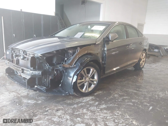 2019 Hyundai Sonata Sport with VIN 5NPE34AF6KH816918, listed as a IAAI auction lot 41451876 with 58,952 mi miles. Bid and sale history available at carsss.com. Image 18.