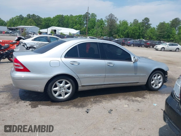 2002 Mercedes-Benz C with VIN WDBRF61J92E004472, listed as a IAAI auction lot 42144326 with 125,847 mi miles. Bid and sale history available at carsss.com. Image 14.