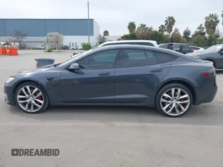 2016 Tesla Model S 90D с VIN 5YJSA1E40GF172502, выставлен на аукционе IAAI как лот 41841406 с пробегом 83 660 миль миль и . История ставок и продаж доступна на DreamBid. Изображение 14.