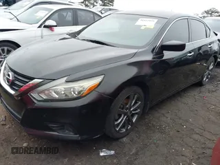 2018 Nissan Altima SV with VIN 1N4AL3AP5JC473990, listed as a IAAI auction lot 41922959 with 88,532 mi miles and . Bid and sale history available at carsss.com. Image 17.