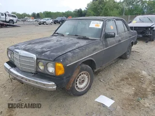 1985 Mercedes-Benz 300 with VIN WDBAB33CXFA262258, listed as a IAAI auction lot 42134635 with 169,197 mi miles and . Bid and sale history available at DreamBid. Image 2.