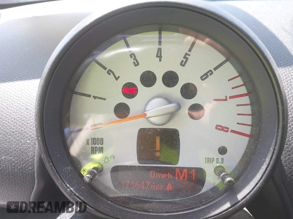 2011 MINI Countryman S with VIN WMWZC5C53BWL53641, listed as a IAAI auction lot 42547084 with 171,647 mi miles and . Bid and sale history available at DreamBid. Image 7.
