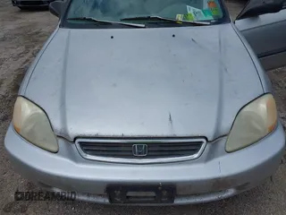 1998 Honda Civic DX z VIN 2HGEJ6525WH562868, wystawiony jako IAAI lot #42382885 z przebiegiem 222 789 mil mil oraz . Historia ofert i sprzedaży dostępna na DreamBid. Obrazek 10.
