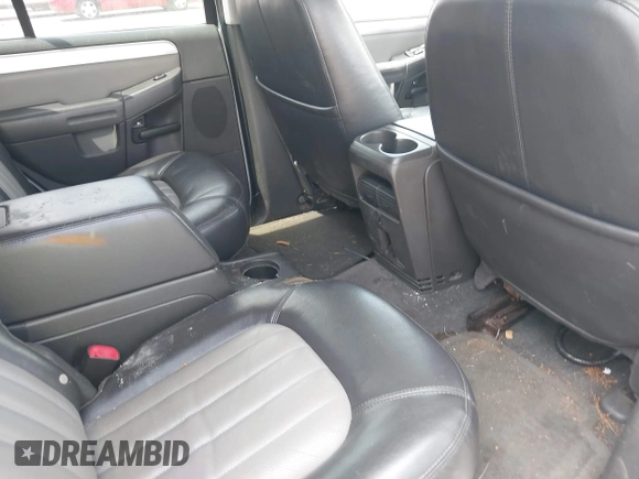 2005 Mercury Mountaineer z VIN 4M2DU66K55ZJ14137, wystawiony jako IAAI lot #42317632 z przebiegiem Nie podano mil oraz . Historia ofert i sprzedaży dostępna na DreamBid. Obrazek 8.