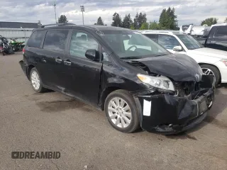2011 Toyota Sienna XLE with VIN 5TDDK3DC1BS022039, listed as a Copart auction lot 71971634 with 121,100 mi miles and Salvage Title. Bid and sale history available at carsss.com. Image 4.