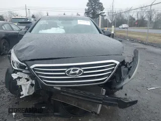 2015 Hyundai Sonata SE z VIN 5NPE24AF0FH174866, wystawiony jako IAAI lot #41114740 z przebiegiem 117 275 mil mil oraz . Historia ofert i sprzedaży dostępna na DreamBid. Obrazek 12.