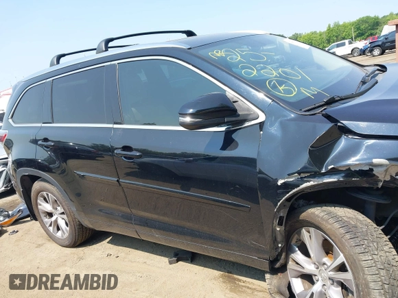2015 Toyota Highlander XLE z VIN 5TDJKRFH2FS224327, wystawiony jako IAAI lot #42395386 z przebiegiem 118 760 mil mil oraz . Historia ofert i sprzedaży dostępna na DreamBid. Obrazek 13.