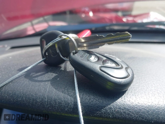 1994 Honda Civic z VIN 2HGEJ1126RH550161, wystawiony jako IAAI lot #41924031 z przebiegiem 139 547 mil mil oraz . Historia ofert i sprzedaży dostępna na DreamBid. Obrazek 11.