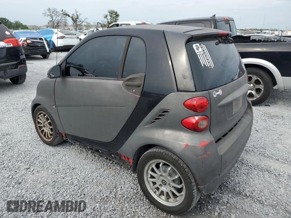 2012 Smart fortwo Pure with VIN WMEEJ3BA2CK519118, listed as a Copart auction lot 57813115 with 127,472 mi miles and Clean title. Bid and sale history available at DreamBid. Image 2.