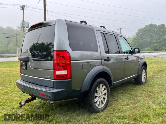 2008 Land Rover LR3 SE with VIN SALAE25408A489947, listed as a Copart auction lot 57056995 with 158,709 mi miles and Clean Title. Bid and sale history available at DreamBid. Image 4.