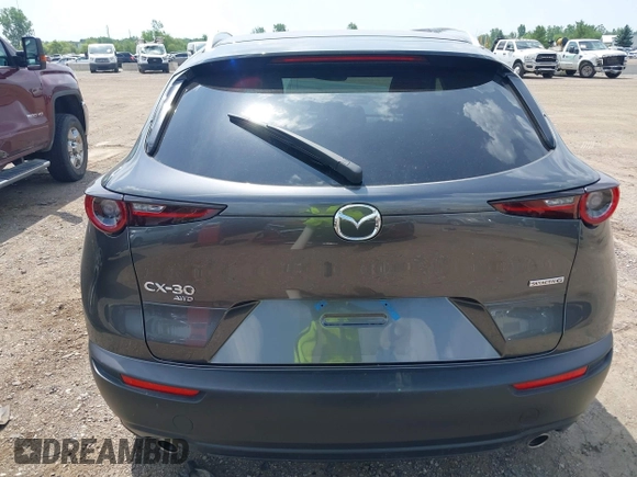 2025 Mazda CX-30 S Preferred with VIN 3MVDMBCM2SM776872, listed as a IAAI auction lot 42582130 with 9,541 mi miles and . Bid and sale history available at DreamBid. Image 15.