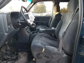 2002 Chevrolet Silverado 1500 LT with VIN 2GCEK19T621126101, listed as a Copart auction lot 88837745 with 233,776 mi miles and Salvage Title. Bid and sale history available at carsss.com. Image 7.