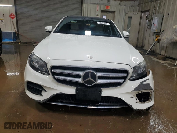 2020 Mercedes-Benz E 350 with VIN WDDZF8EB4LA747622, listed as a Copart auction lot 48091035 with 21,622 mi miles and Salvage Title. Bid and sale history available at DreamBid. Image 5.