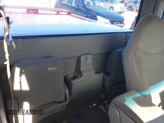 2000 Ford Ranger XL z VIN 1FTYR14VXYPA69799, wystawiony jako IAAI lot #41832287 z przebiegiem 182 397 mil mil oraz . Historia ofert i sprzedaży dostępna na DreamBid. Obrazek 8.